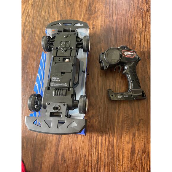 RC car Nissan Skyline GT - Picture 2 of 3